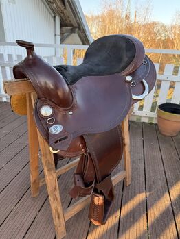 Deuber &Partner, Deuber&Partner Memphis, Patrycja, Western Saddle, Tessin bei Boizenburg