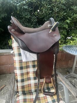 DEUBER Quantum Western/Dressur/Freizeit m Fendern/Blättern S4 TOP, DEUBER Quantum, Nina Marks, Baroque Saddle, Wolfsburg