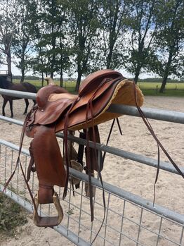 Deuber western saddle Deuber