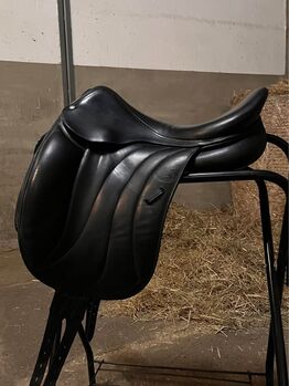 Devoucoux Milady Dressursattel – Sitzgröße 17.5", Devoucoux Milady, Diana Drescher, Dressage Saddle, Berlin