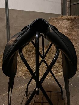 Devoucoux Milady Dressursattel – Sitzgröße 17.5" Devoucoux Milady