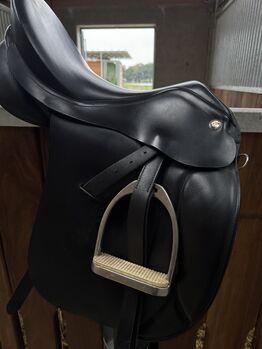 DR Sattel Niedersüß Medley, 17, mit Wechselkopfeisen MK2, DR Sattel Niedersüß Medley, 17, mit Wechselkopfeisen MK2, lina, Dressage Saddle, Oer Erkenschwick 