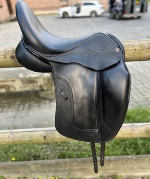 Dresch Dressursattel Lack Klettpauschen 17,5” weite Kammer *** NEUWERTIG ***, Dresch XT Flat Verdades, Sell_It_All, Dressage Saddle, Ahrweiler