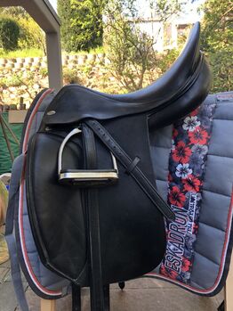 Dressursattel 17,5 Zoll, Harry Dabbs, Lara, Dressage Saddle, Dietzenbach 