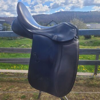 Dressursattel 17"; mittlere Kammerweite, Isabelle, Dressage Saddle, Rietheim-Weilheim
