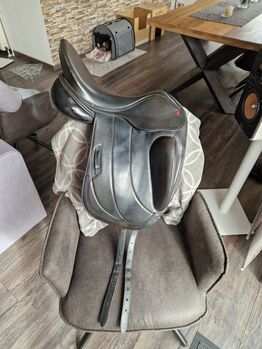 Dressursattel Albion Fabrento 17 Zoll Albion Fabrento Adjusta Tree