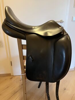 Dressursattel Amerigo 17“, Amerigo, Janine, Dressage Saddle, Großmehring