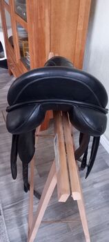 Dressursattel zu verkaufen Hampson & Scott 