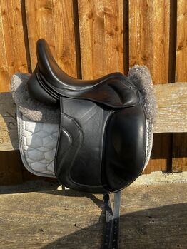 Dressursattel Kingsley D4 17“, Kingsley D4, Angela, Dressage Saddle, Sonnenbühl