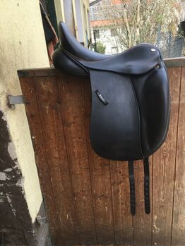 Dressursattel Luxor von Euroriding zu verkaufen, Euroriding Luxor, Helena, Dressage Saddle, Forchheim