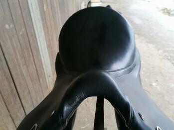 Dressursattel, Stübben Virginia 17 Zoll, 29 KW, Julia K., Dressage Saddle, Leverkusen