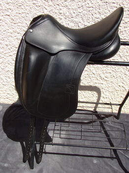 Dressage Childeric Saddle 17'5 Childeric DGP