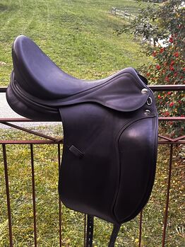 Dressur Sattel D Classic von Erreplus, nur 1 Jahr alt und fast neuwertig, Erreplus D80-D Classic , Lisa, Dressursattel, Brand