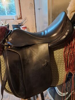 Dressursattel 17,5 Zoll, Cobra, Cantrup-Knoop, Dressursattel, Helmerkamp 