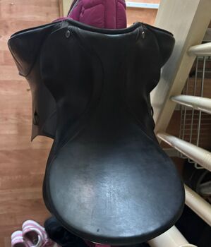 Dressursattel 17 Zoll dt saddlery Germany 
