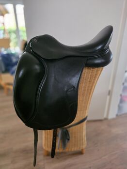 Dressursattel Busse Berlin 17/ 17,5 Zoll in top Zustand!, Busse Berlin, Miriam , Dressursattel, Groß Nordende