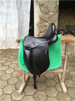 Dressursattel Euroriding Titan 2, 17,5” FIT 2, Euroriding Titan 2 Titan 2, Karina Fürnschuss , Dressage Saddle, St Martin im Sulmtal 