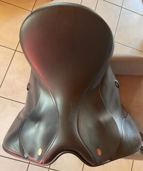 Dressursattel Kent and Masters 17,7-18 zoll Kent and Masters 