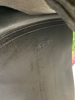 Dressursattel Marke Hermano, Sitzfläche 17.5, KW 31 Hermano