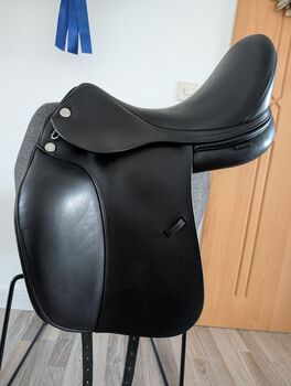 Dressursattel Prestige D2 D 17 Zoll, Prestige  Prestige D2 D , Jule Weiß , Dressursattel, Niederkassel