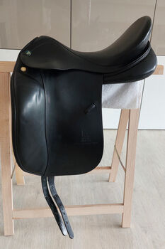 Dressursattel Prestige Modena 18“/ 33er Kammer + Sattelschoner + Kurzgurt, Prestige Modena, N.E., Dressursattel, Gütersloh