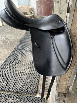 Dressursattel Stübben D Aramis 17,5" Stübben D Aramis