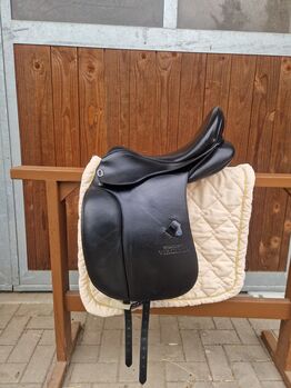 Dressursattel Stübben Virginia, 17,5, Stübben VIRGINIA, Petra Eichenauer, Dressursattel, Pforzheim 