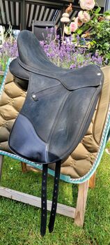 Dressursattel Wintec Isabell Werth HART 18 Zoll Wintec Isabell Werth HART