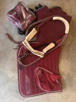 Dressurset Equiline Weinrot Equiline
