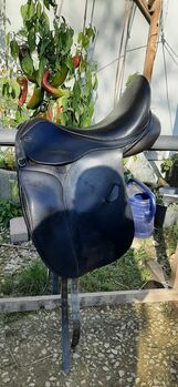 Dressursattel 17,5 breite Kammer, Maresa, Dressage Saddle, Pfullingen