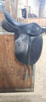 Dressursattel 17,5 ", Thorowgood , Barbara Tiefenthaler , Dressage Saddle, Burgstall 