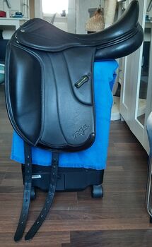 Dressursattel Amerigo Vega 17,5 Zoll, Amerigo  Vega, Miriam Henes, Dressage Saddle, Berlin