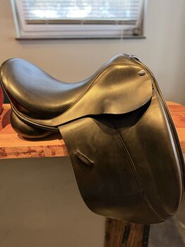 Dressursattel Euroriding „Luxor Evolution“ 17,5 Zoll, Euroriding Luxor Evolution, Laetitia, Baroque Saddle, Werdau