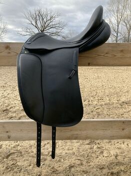 Dressursattel Euroriding Prestige Emilio zu verkaufen !, Euroriding Prestige Emilio, Julia, Dressage Saddle, Heygendorf 