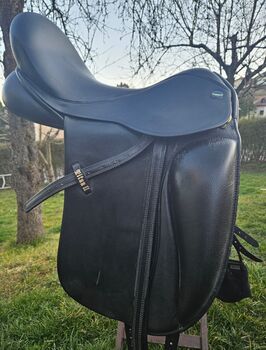 Dressage saddle EURORIDING Titan II for sale!, Euroriding Titan II, Nena Rajšek, Dressage Saddle, Pesnica