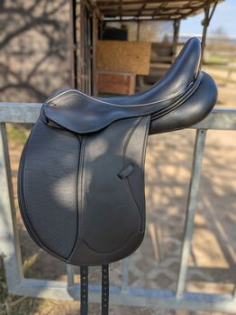 Dressursattel Hemano Aachen Deluxe 17,5, Hemano  Aachen Deluxe , Petra , Dressage Saddle, Bergheim 