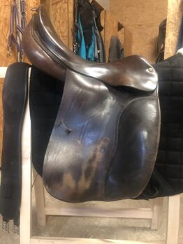 Dressursattel zu Verschenken, Savannah Lee Steiner, Dressage Saddle, Lyss