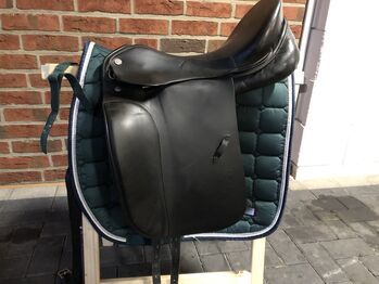 Dressursattel Otto Schumacher 17,5“, Otto Schumacher  Profi Dynamik , Jay E., Dressage Saddle, Rehburg-Loccum