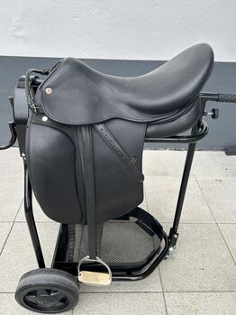 Dressursattel Rossberg Competitor II pro 17,5"/31 neuwertig, Rossberg Competitor II pro, Fam. O., Dressage Saddle, Bad Schwalbach