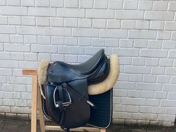 Dressursattel Stübben Juventus 17‘‘ 31, Stübben Stübben Juventus, Anna, Dressage Saddle, Dahn