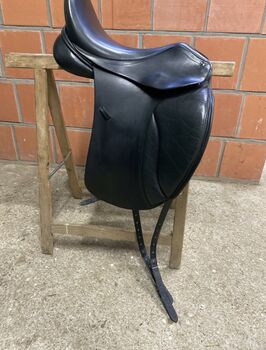 Dressursattel Sattlerei Thiering, Sattlerei Thiering, Kira Ulrich- Timm, Dressage Saddle, Engelbrechtsche Wildnis