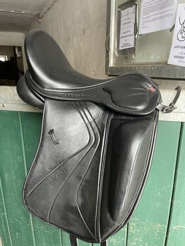 Dressursattel 17,5” KW 32 bzw 34 Soft Bloc ClaridgeHouse, ClaridgeHouse  Soft Bloc, Ramona, Dressage Saddle, Weil