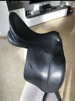 Dressursattel CSH Christoph Hubertus 17", CSH Christoph Hubertus, Monja Wudi, Dressage Saddle, Allmendingen 