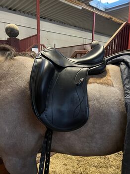 Dressursattel Equipe Olympia Special Mono 17 Zoll Kammer M Equipe Olympia Special Mono 