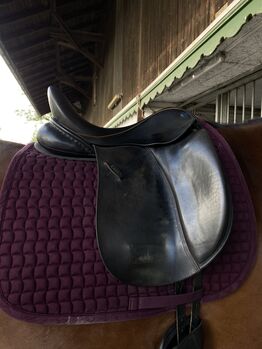 Dressursattel Euroriding Luxor 17‘, Euroriding Luxor, Julia Folger, Dressage Saddle, Bruckmühl