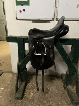 Dressursattel von EURORIDING, Euroriding Euroriding Diamant, Vivien C., Dressage Saddle, Kiel