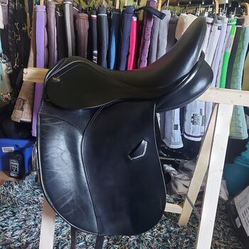 Dressursattel -Harmonie- echtes Rindsleder, HKM Harmonie, Vivien Mickan , Dressage Saddle, Neuenhaus 