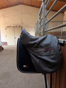 Dressursattel IMPULSE von ERREPLUS 18Zoll ERREPLUS  Impulse 