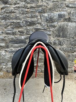 Dressage saddle PDS Briosso extra wide PDS Briosso 
