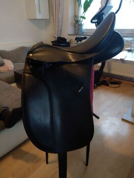 Dressursattel Wintec rotes Kopfeisen, Wintec, Saskia, Dressage Saddle, Geesthacht